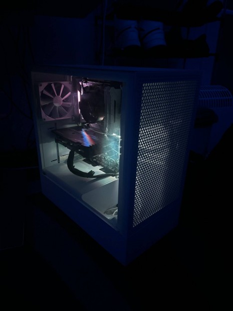 Elad Gamer Pc Hibtlan llapotban. [Gyr]